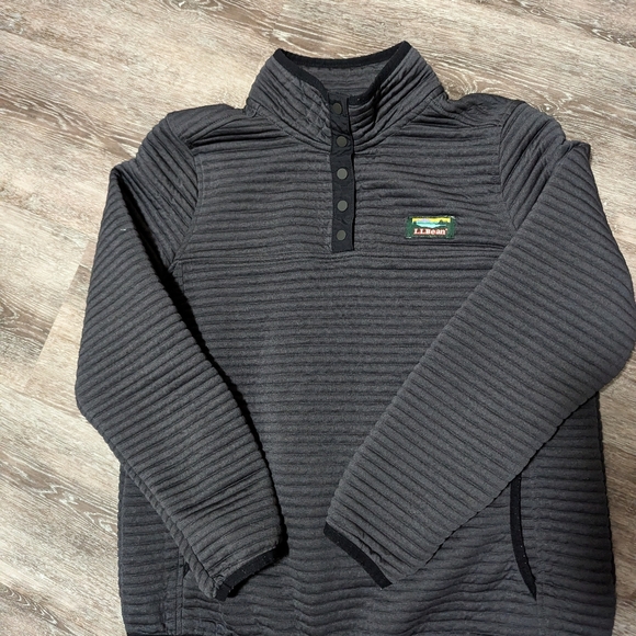 LL Bean pullover - Picture 2 of 2